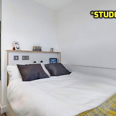 Student Only Zeni Ensuite Rooms, コルチェスター エクステリア 写真