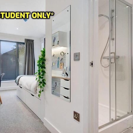 Student Only Zeni Ensuite Rooms, コルチェスター エクステリア 写真
