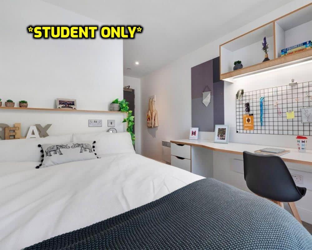 Student Only Zeni Ensuite Rooms, コルチェスター エクステリア 写真